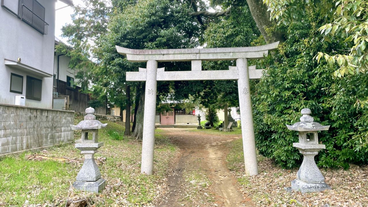 橿原市の史跡を巡る【春日神社（応神天皇の軽島豊明宮跡）】～石川池周辺を歩くその2 | みくるの森