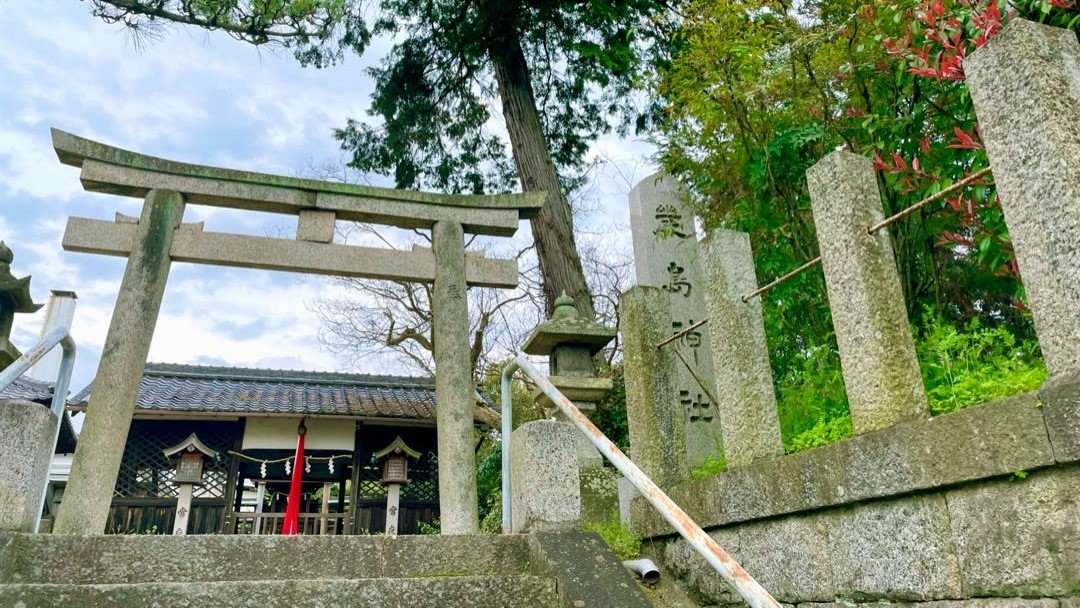盆石小物　【限定品】厳島神社 Amazon | 昭和郷土玩具厳島神社鳥居ミニチュア木彫置物民芸品657999